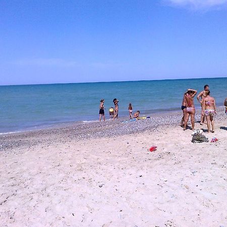 Casa Vacanze Roccella Beach 캄포펠리체 디 로첼라 외부 사진